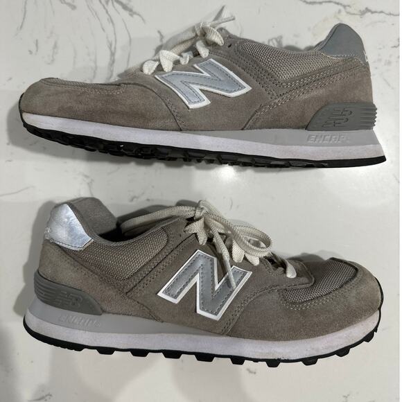 New Balance Mens Gray 574 Core Sneakers, Size 7.5, GUC - Picture 1 of 7